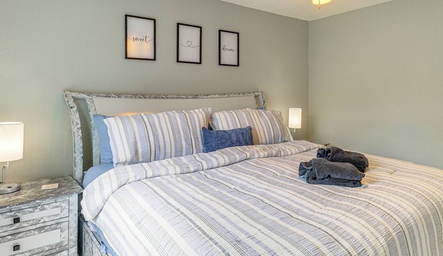 Serene Ft Pierce Stay Near Marina Sq & Downtown