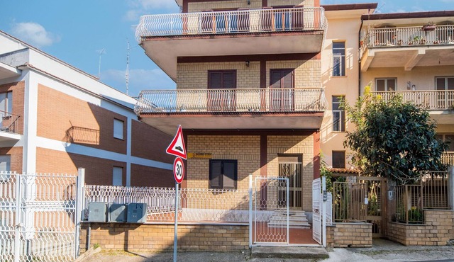 Serene Holiday Home in Priverno City Center