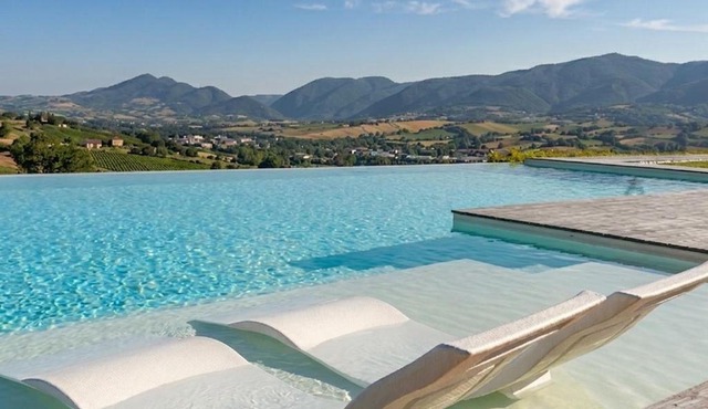 Serre Alte Landscape Luxury Rooms
