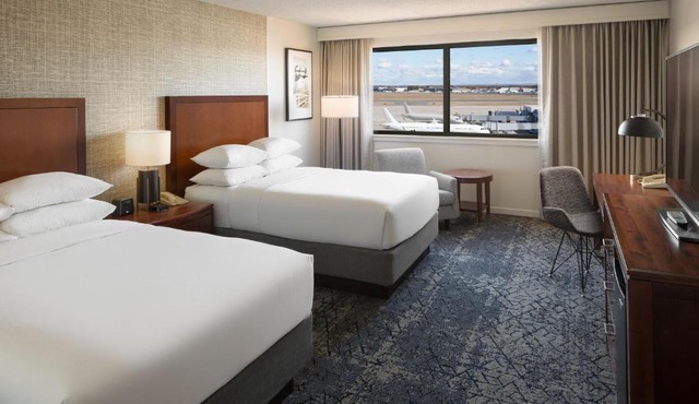 Sheraton Hartford Hotel at Bradley Airport