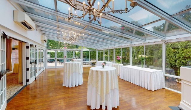 Simsbury Inn