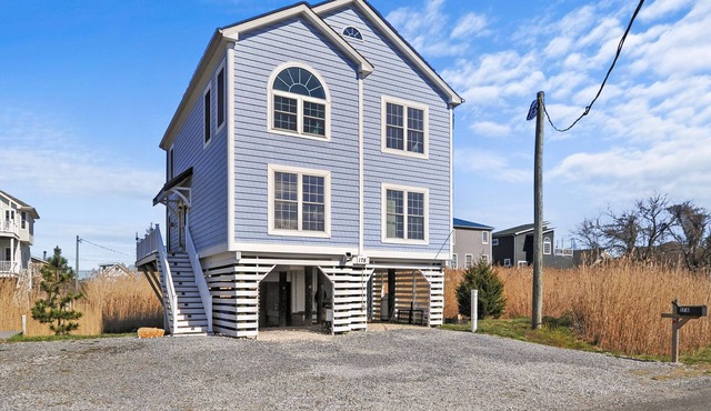 Sleeps 12. Near Bowers Beach, DE Turf, Speedway, AF Base, Casino. New Listing!