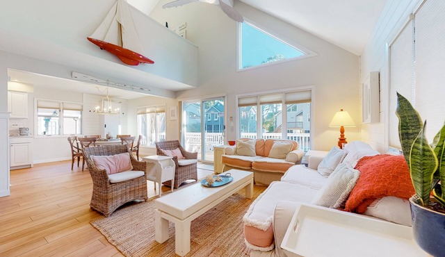 South Bethany cottage with private pool, firepit, & more - 5 minutes from beach