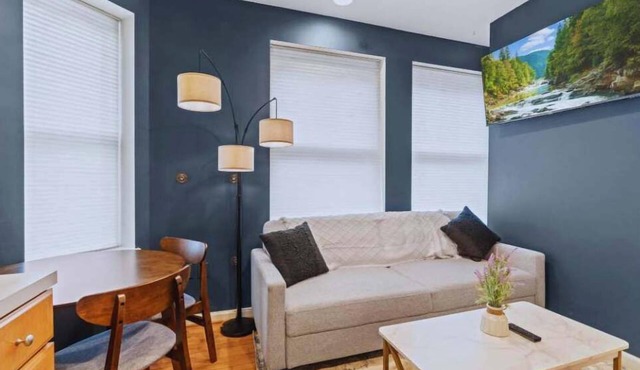 Spacious 2BR Gem | Prime Rittenhouse Area