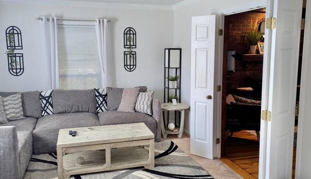 Spacious 4-bedroom house in a prized location in Louisville