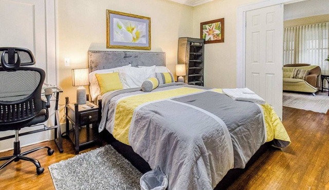 Spacious 5-bedroom house in gorgeous Rochester with AC