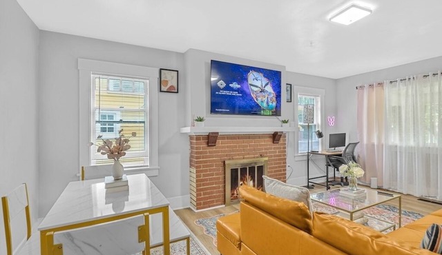 Spacious 5BedRooms House Near Millikin Univ – Perfect for Groups & Families!