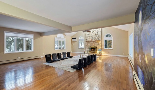Spacious 6BR Retreat w/Ballroom, Fire Pit & Huge Yard!