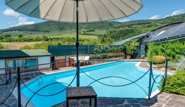 Spacious and Welcoming Apartment with Heated Pool