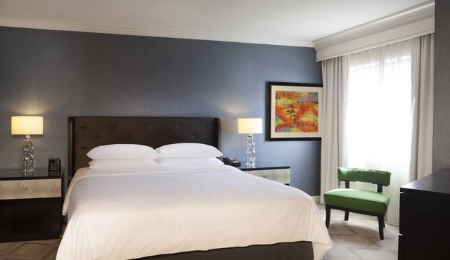 Spacious Good-Value Accommodation! | Close to The Wharf Complex - 2.1 miles
