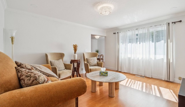 Spacious Mountain View Duplex in Prime Location