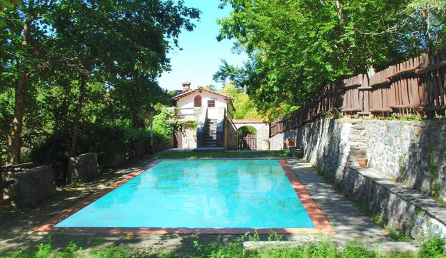 Spacious Villa Retreat