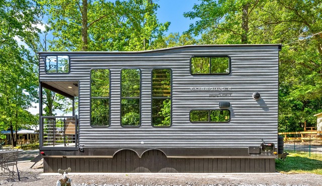 “Special Place Short Term Rentals Tiny House”Springville Tennessee 150