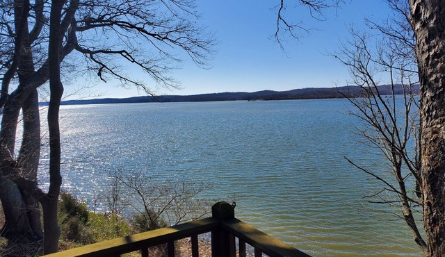 Spectacular Lake Barkley Retreat, Weekday Pontoon Boat Included*