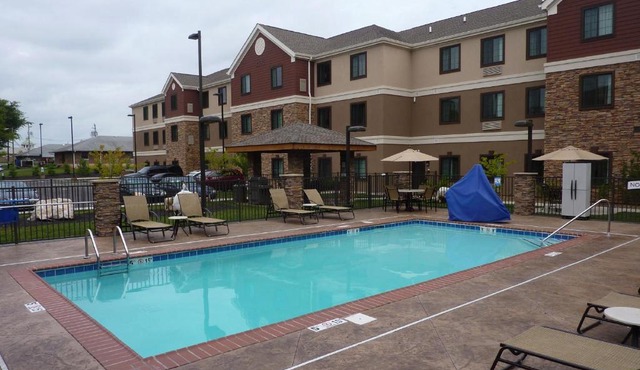 Staybridge Suites Bowling Green by IHG