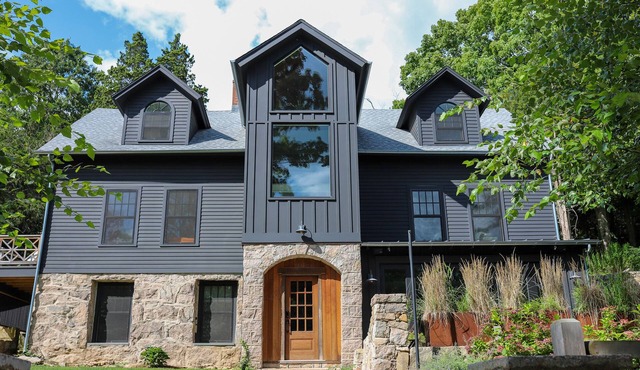 StedleyCreek! One bed-room apartment in the Stoney Creek area of Branford, CT.