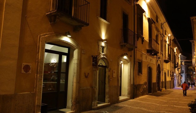 Stella CasaBono (B&B)