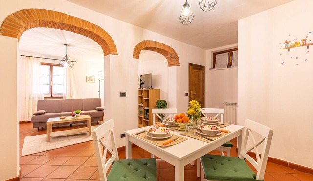 Studio Apartment "Il Colle dei Frati" with Private Terrace & Wi-Fi