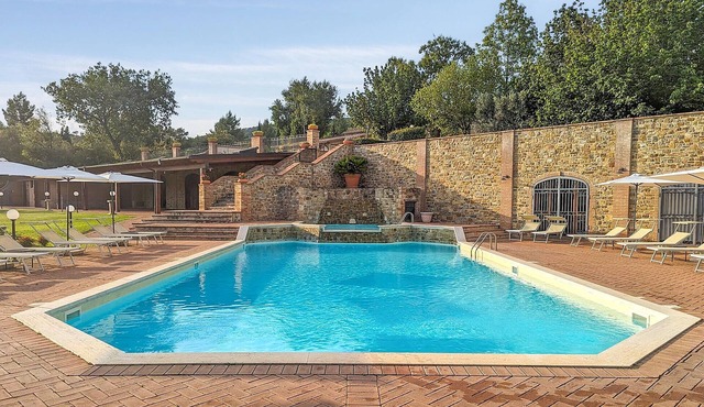 Stunning home in Montebuono with WiFi