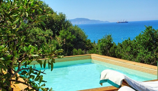 Stunning private villa with WIFI, A/C, private pool, TV, terrace, panoramic view and parking