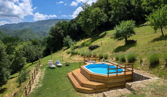 Stunning villa for 6 people with private pool, WIFI, TV, balcony, panoramic view and parking