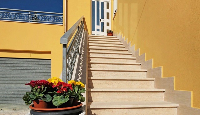 Stunning villa for 6 people with WIFI, A/C, TV, terrace, pets allowed and panoramic view