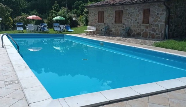 Stunning villa for 7 people with pool, WIFI