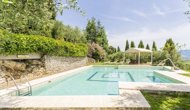 Stunning villa with A/C, WIFI, private pool, TV, terrace, pets allowed and panoramic view