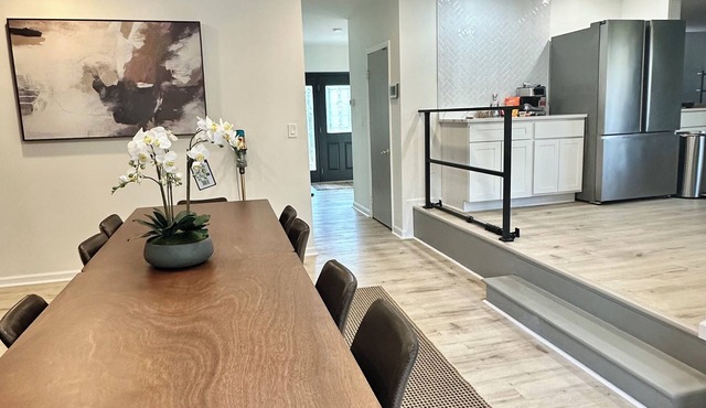 SuperLocation NationalHarbor near Gaylord MGM hotels- 6 bedrooms with BBQ Garden
