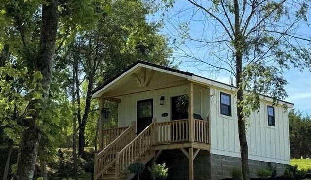 The Cabins at Brookhaven - The Nest