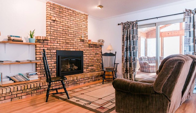 The Cozy Cottage