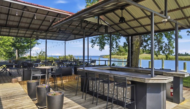 The Tilghman Island Inn