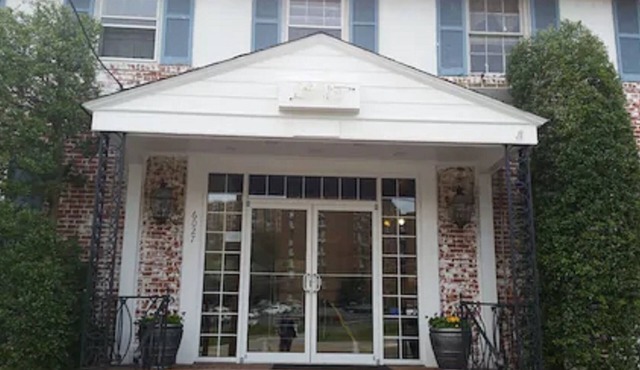 The Virginia Lodge