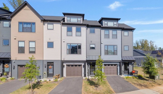 This fully furnished, 4 bedroom/3.5 bath townhome immersed in the Belvedere neighborhood is less than 2 years old with all the updates and amenities on the interior for comfortable living. 9-12 month lease preferred for lower monthly rent amount.