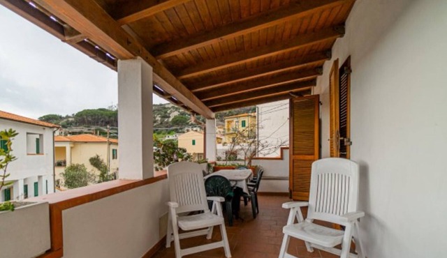 Three-room Clara with sea view 6 Beds in Seccheto