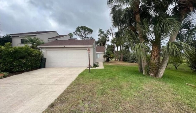 Townhome in Rockledge