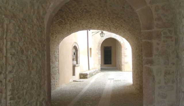 Umbria- Spoleto- Luxury Apartment in a little Middle Age Village