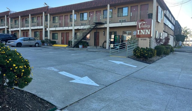 Valley Inn