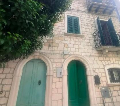 Vannelli Rooms