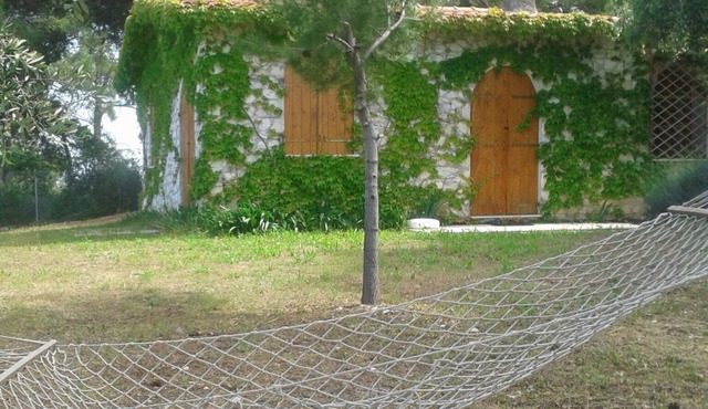 Vieste villa with garden near the sea living room three bedrooms, kitchen two bathrooms,