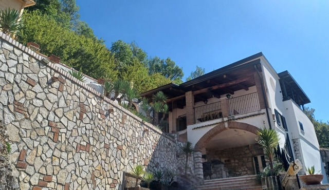 Villa à Scugnizza