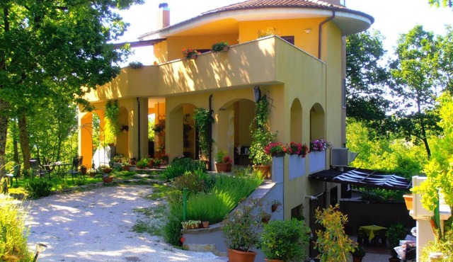 Villa Almelia