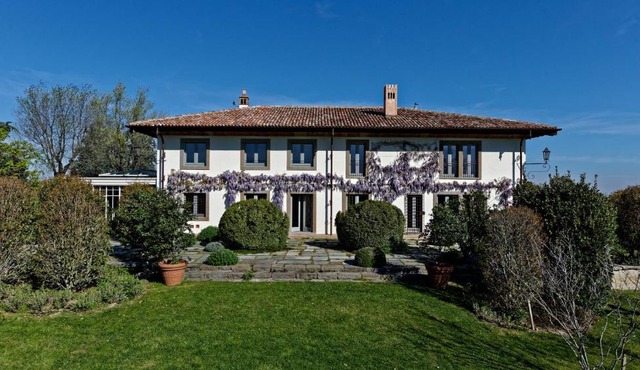 Villa Amagioia by Palazzo di Varignana