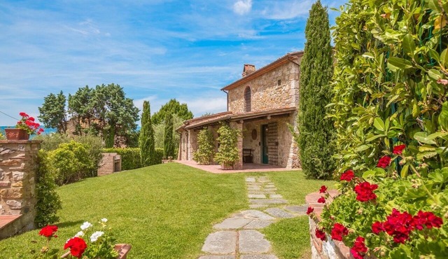 VILLA AMATA - Four Bedroom Villa, Sleeps 8