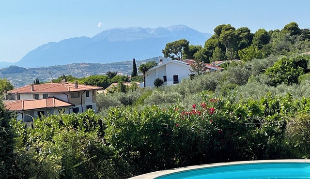Villa Amyra, your view to dream stay in the beautiful Abruzzo region.