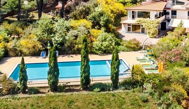 Villa Bobolino, your Tuscan vacation with private pool (18 people)