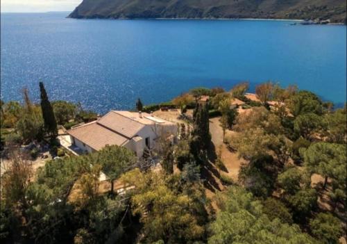 Villa Canata - Appartamento Trudy - Seaview - Pool - Beach within walking distance