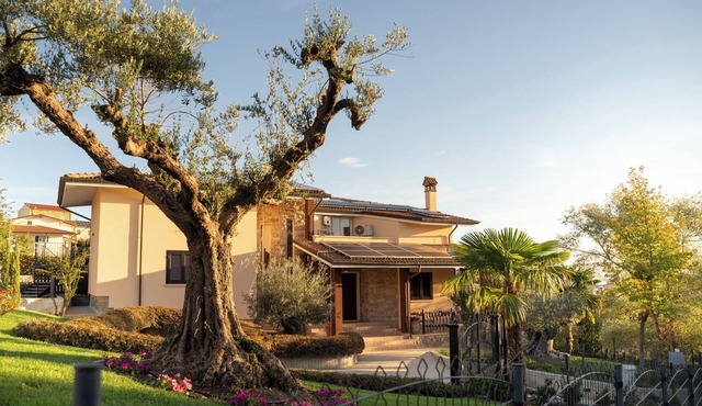 Villa del Sole Inn, for those seeking refinement, comfort and tranquility.