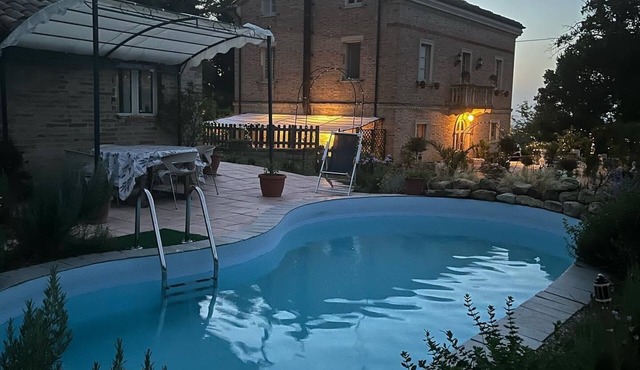 Villa Emilia… beautiful villa with private pool in beautiful le marche Italy