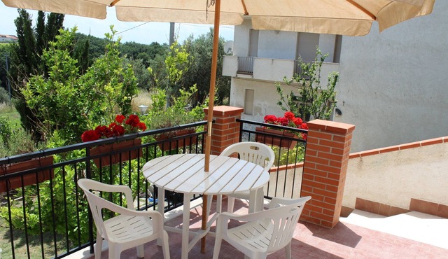 Villa immersed in the greenery between the sea and Majella